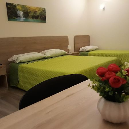 Af Service B&B เมซานเย ภายนอก รูปภาพ