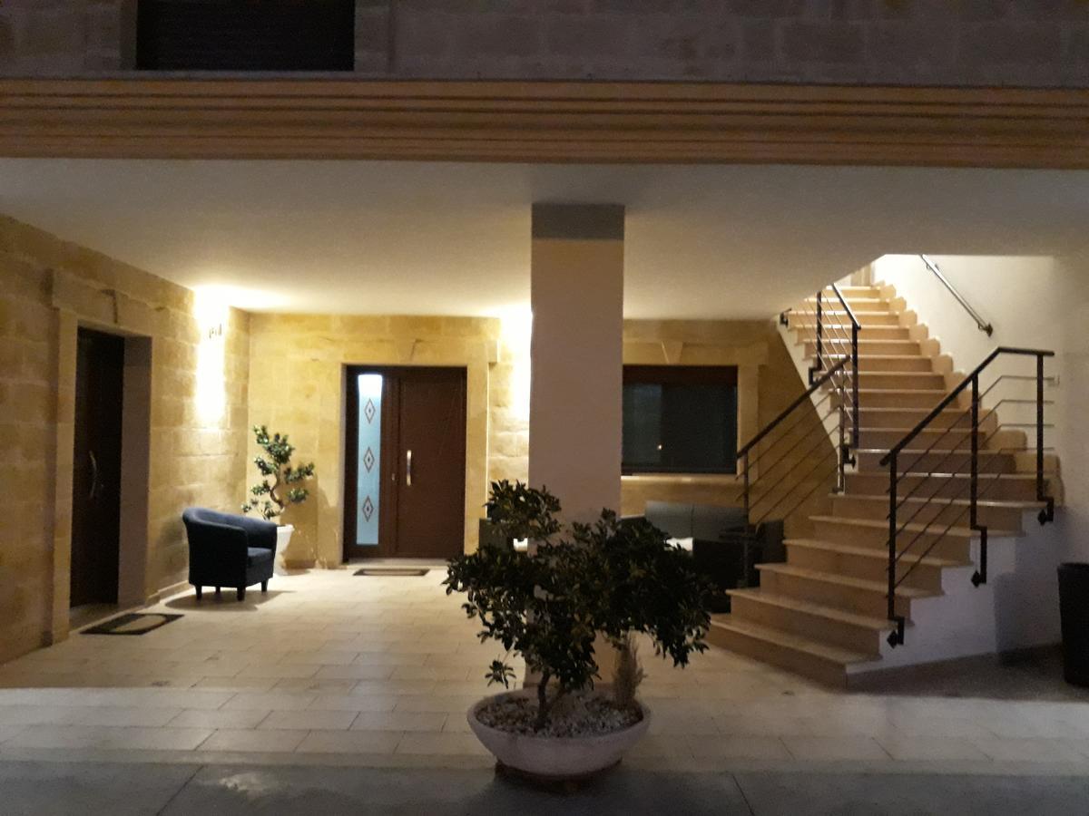 Af Service B&B เมซานเย ภายนอก รูปภาพ